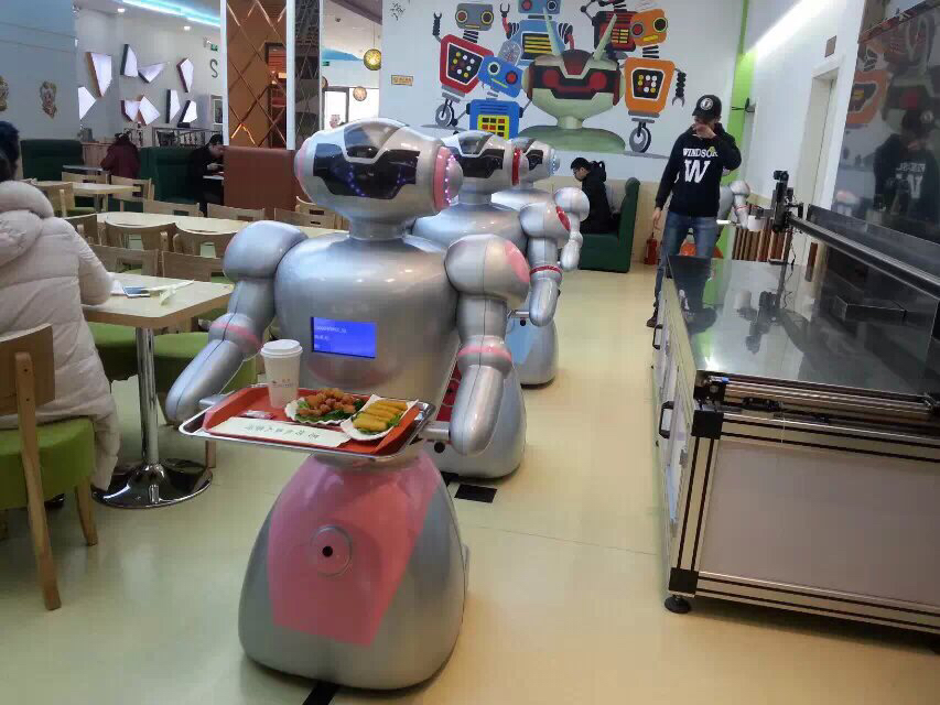 ccm直线导轨助力智能机器人餐厅